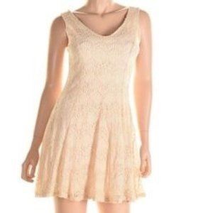 Stunning cream lace empire Bar III brand dress